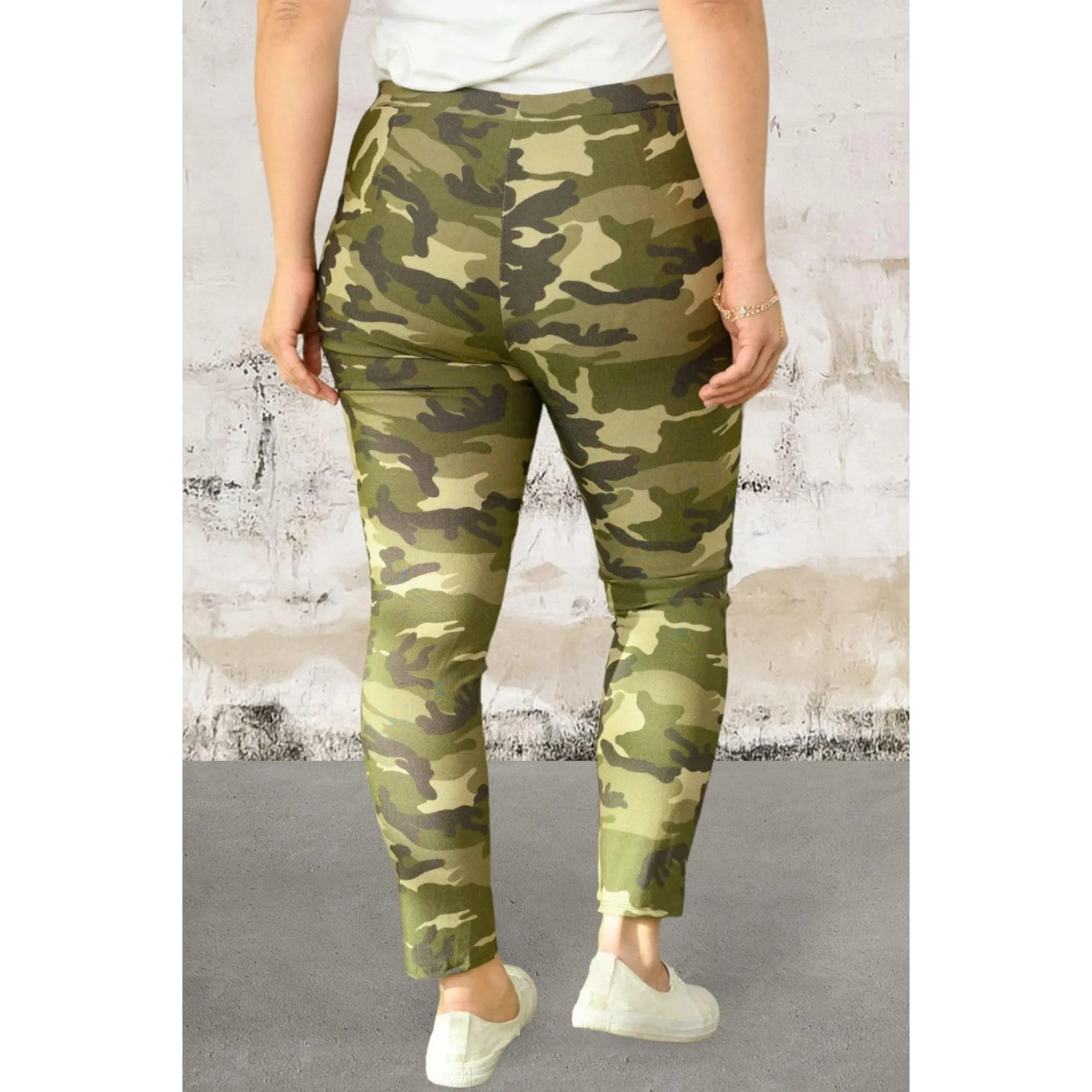 Plus size stretchy camouflage pants