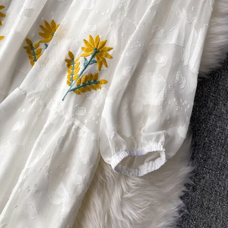 Women Chic Embroidered Vintage Dress