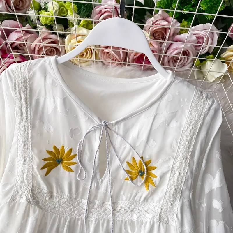 Women Chic Embroidered Vintage Dress