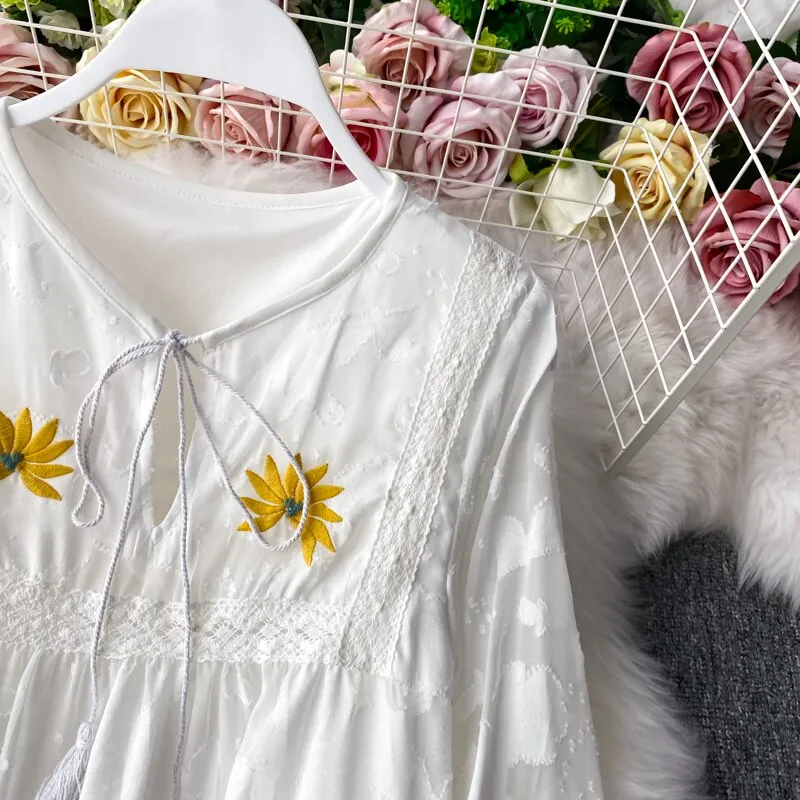 Women Chic Embroidered Vintage Dress