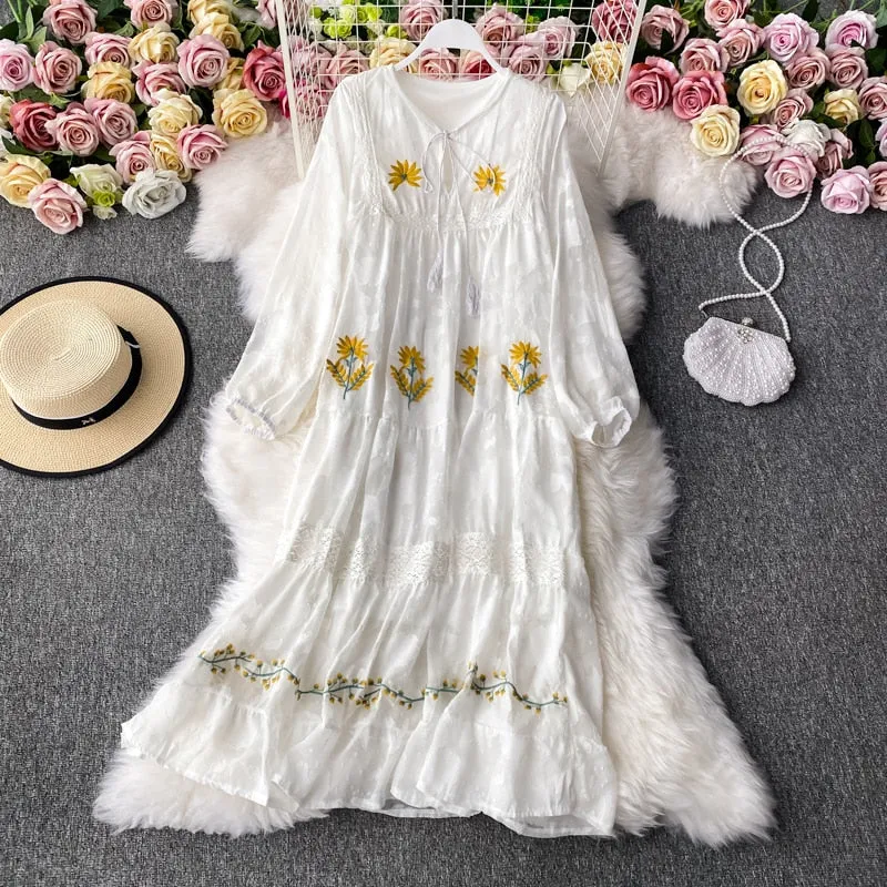 Women Chic Embroidered Vintage Dress