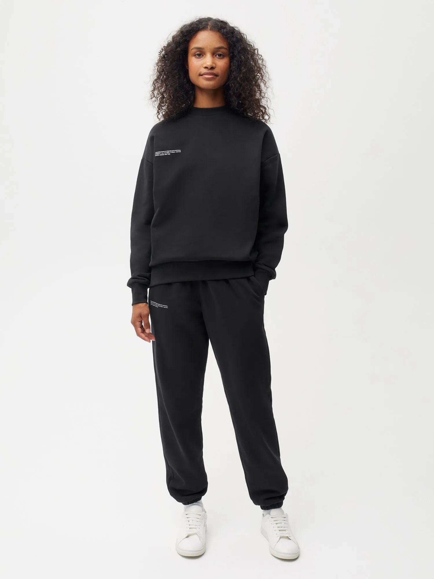 Womens 365 Midweight Track Pants—black