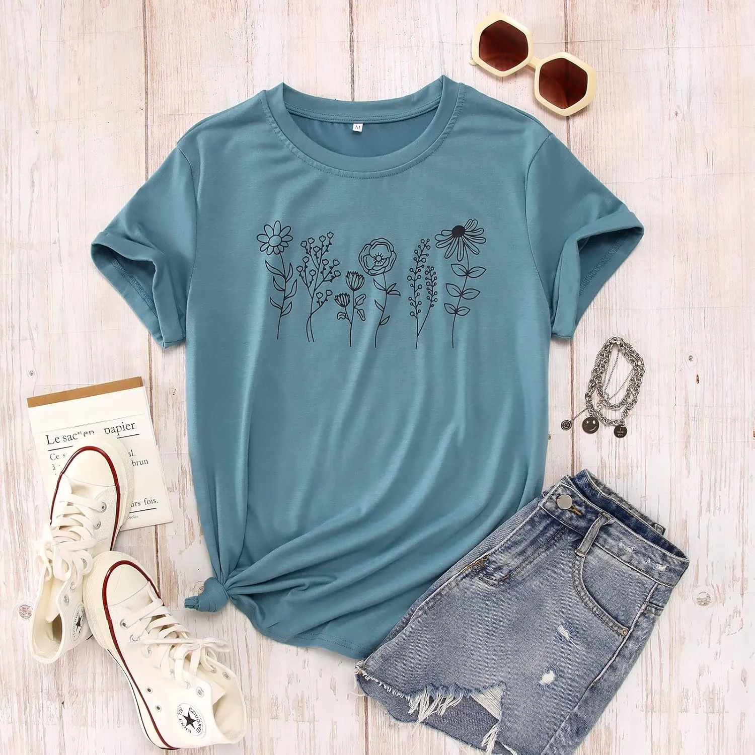 Women's Floral Tee Wildflower Graphic T Shirt Summer Flower Casual Loose Top Crew Neck Short Sleeve Shirts Tees